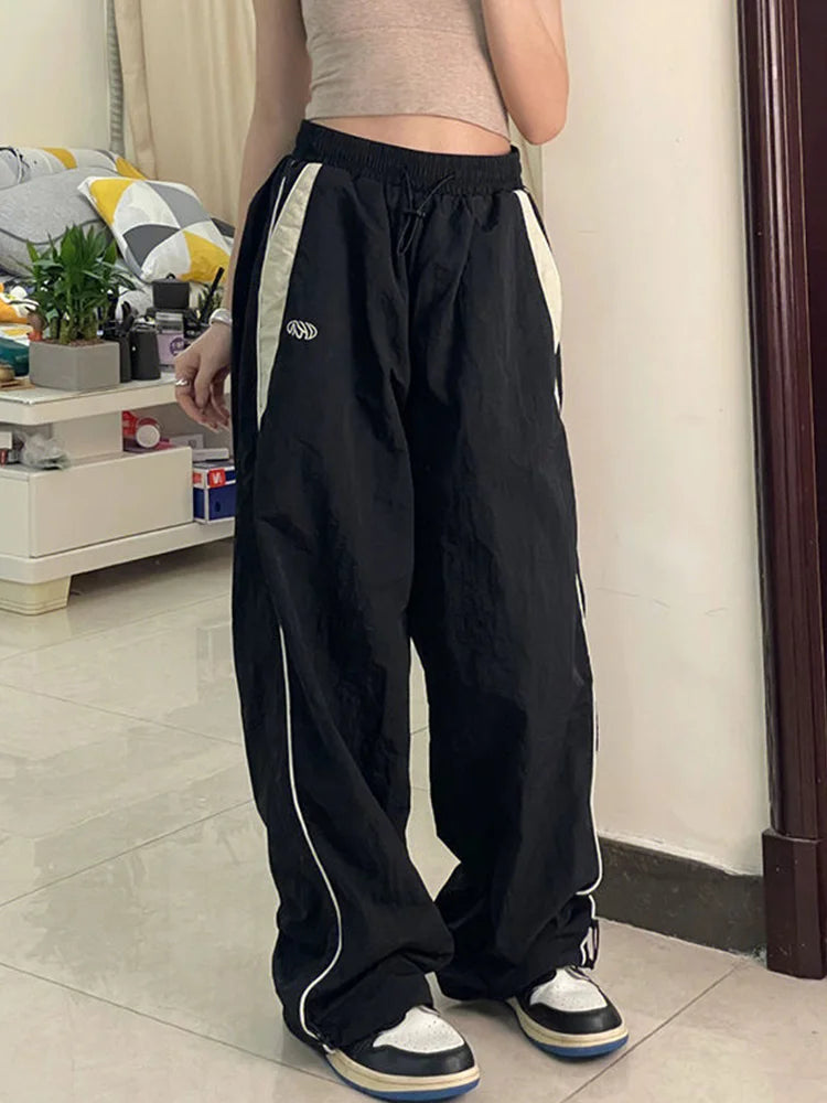 Women’s Baggy Cargo Pants